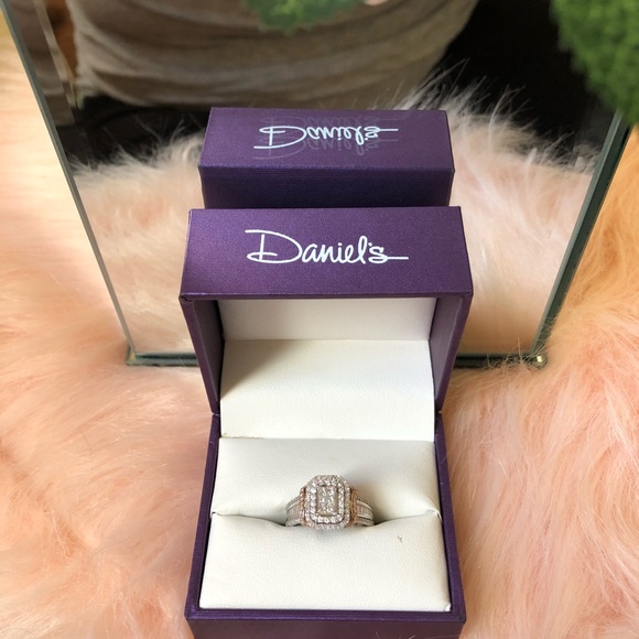 1 CTTW Diamond Ring - Picture 6 of 6